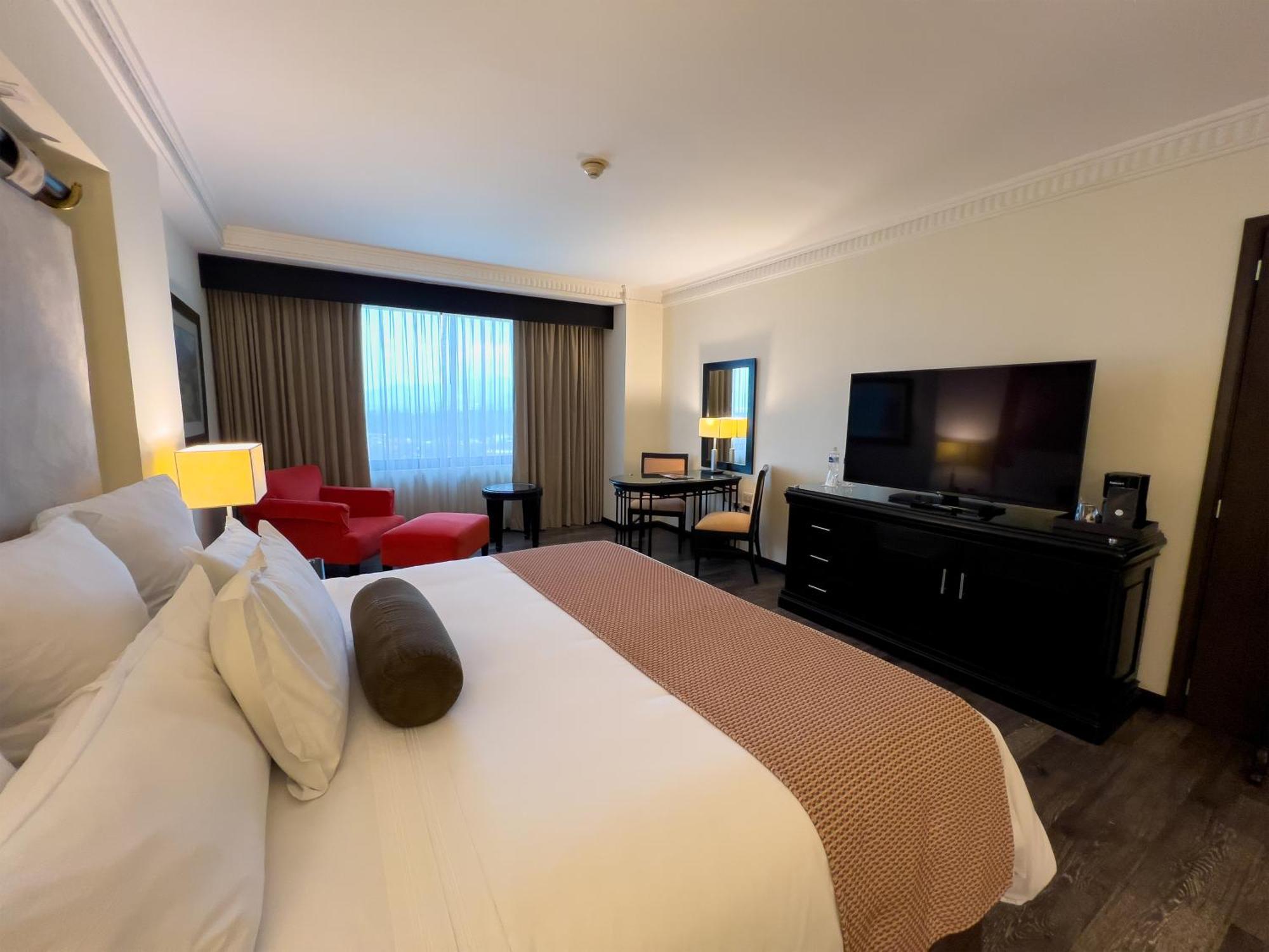 Tikal Futura Hotel & Convention Center Guatemala Dış mekan fotoğraf